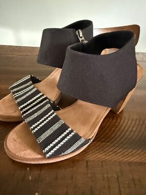 Toms Black and Tan Striped Ankle-Cuff Block Heel Sandals